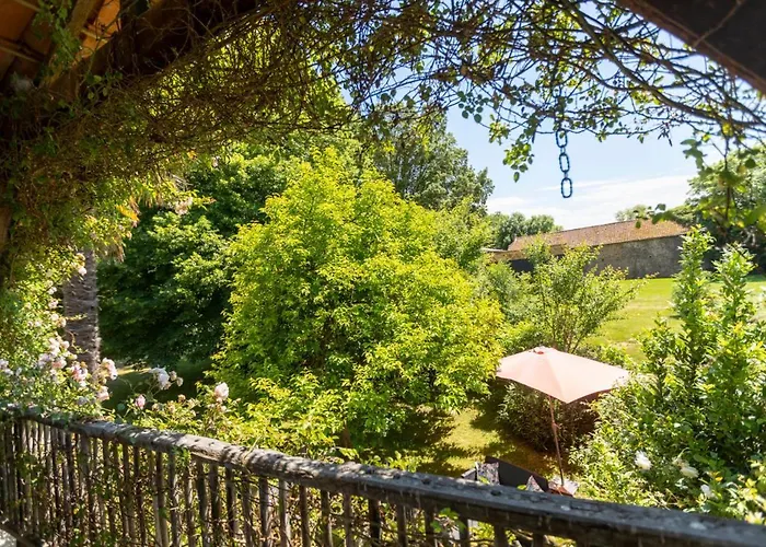Hautes Pyrenees Les Roses Dadour Mouledous